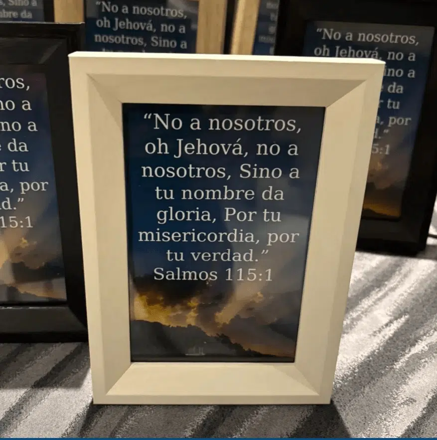 Vers&iacute;culo Salmos 115:1